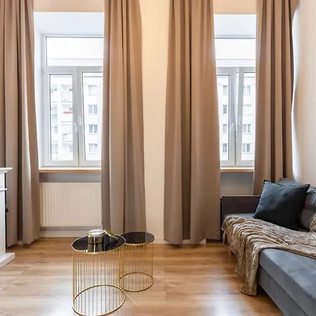 Urban Chic - Stylish & Elegant In The Heart Of - Zlota Varsovie