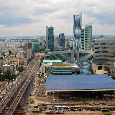 Urban Chic - Stylish & Elegant In The Heart Of - Zlota *